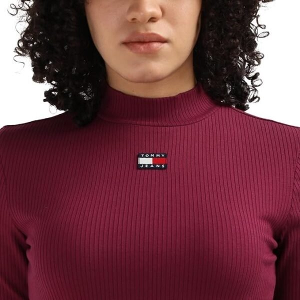 Tommy Hilfiger Women's Badge Cropped Fit Top - Image 2