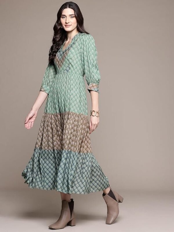 Green Essential-Avani Buti Long Dress - Image 6
